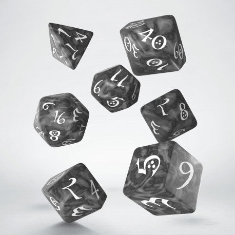 Klassisches Rollenspiel Smoky and White